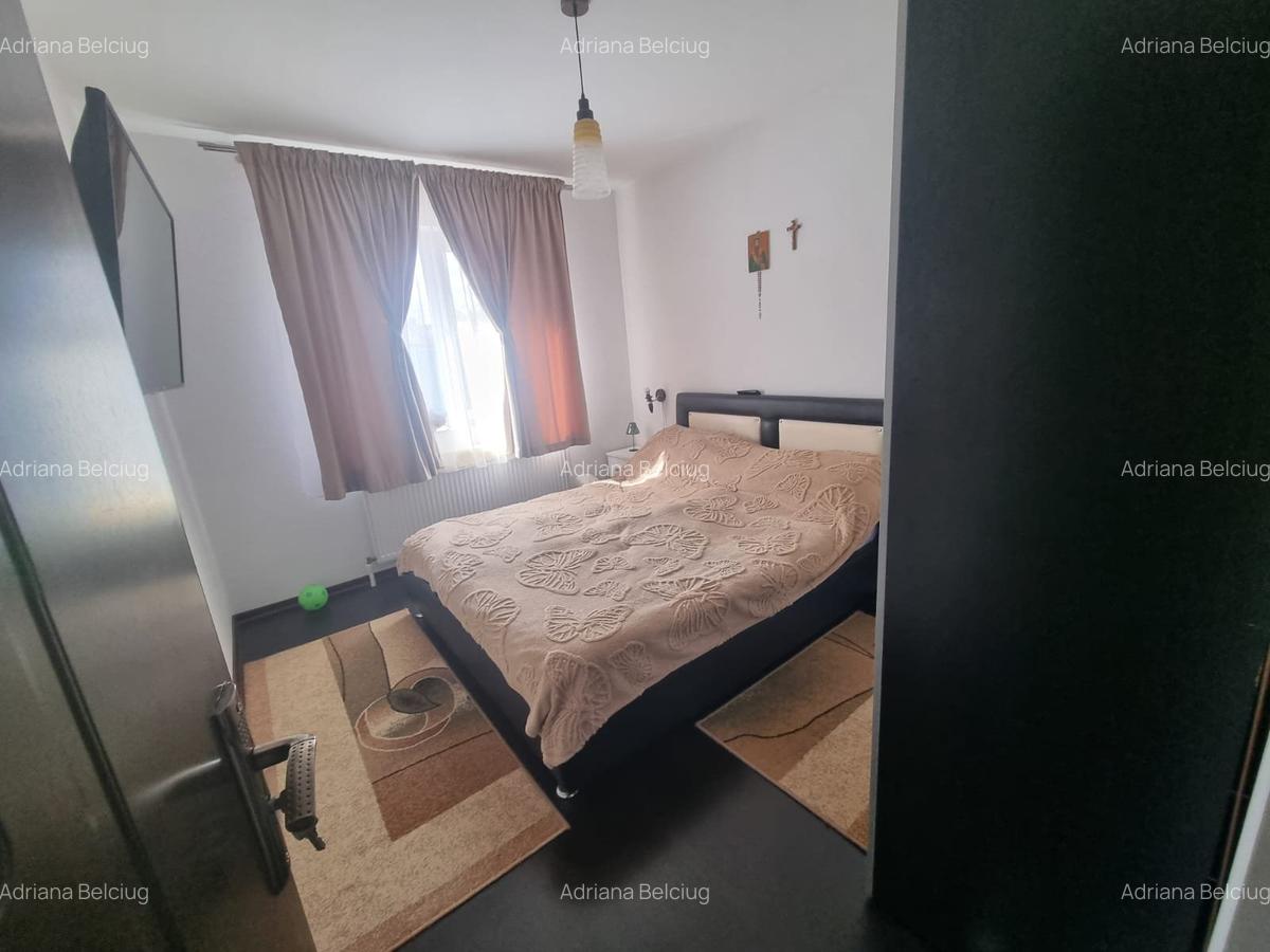 Casă cu 6 camere în Tătărași - 6