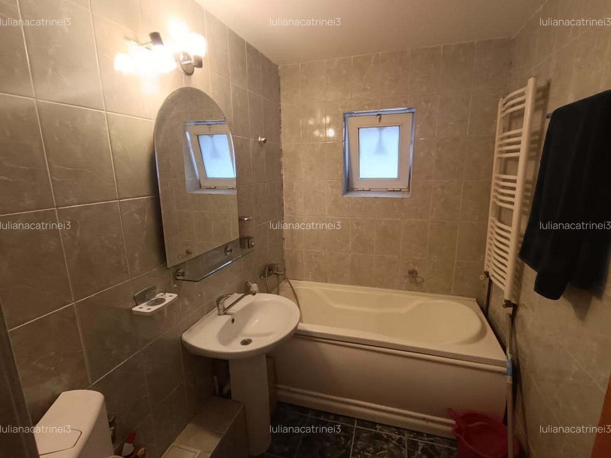 APARTAMENT 3 CAMERE, DECOMANDAT, ETAJ 4 DIN 5, CANTA, MOBILAT SI UTILAT, 1983 - 2