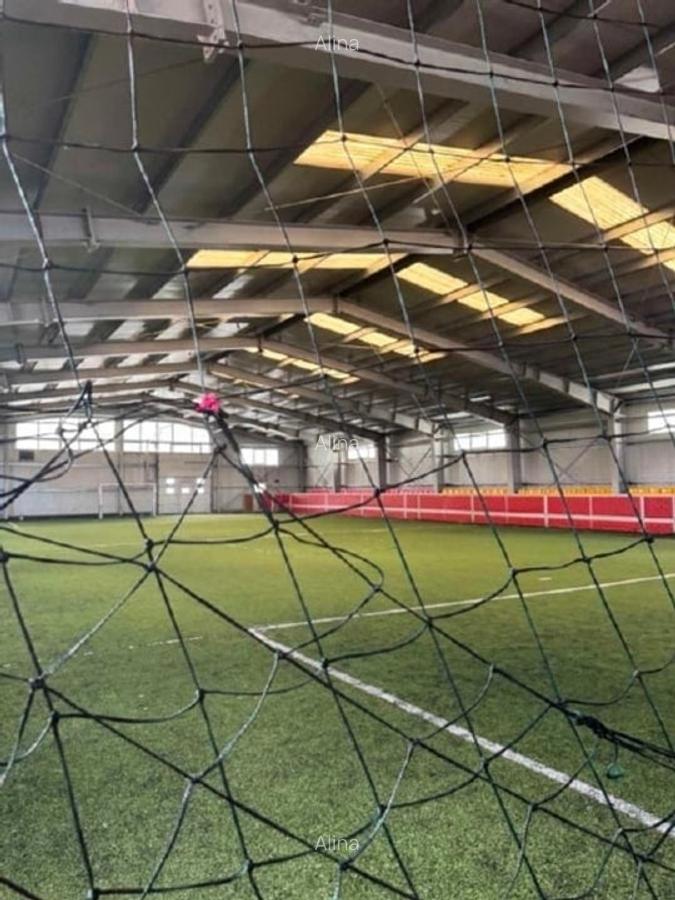 Închiriere Hală amenajată ca  Teren de fotbal acoperit  de  1300 m2 - 13