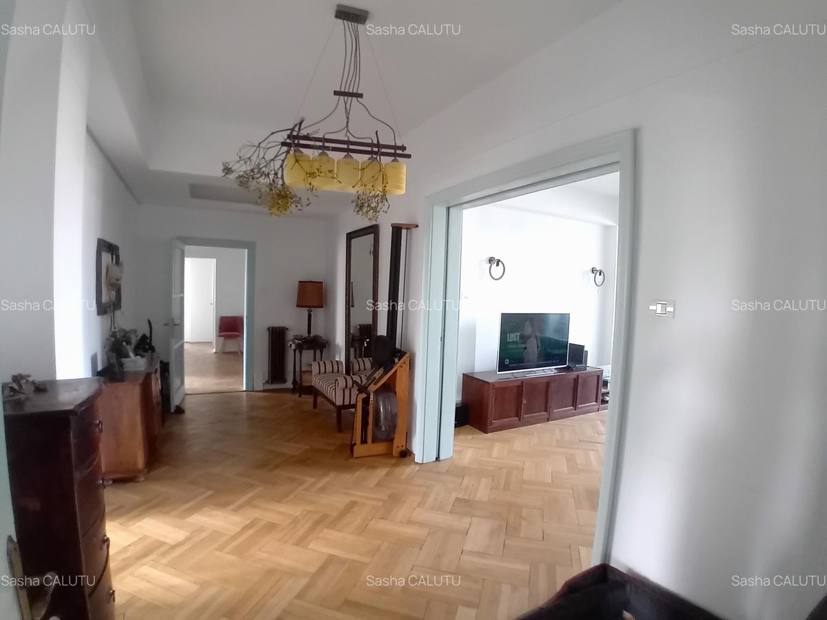 Apartament cu 5 camere decomandat, mobilat în Universitate - 10