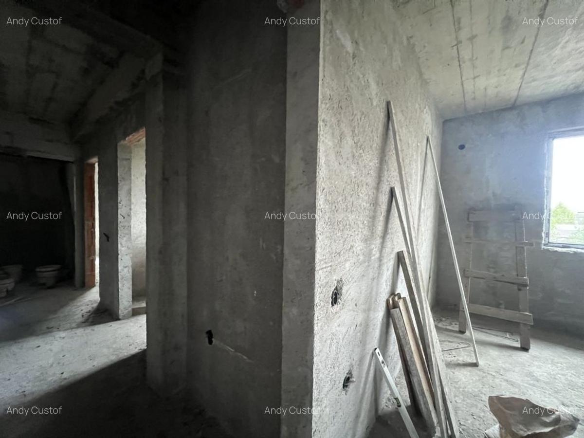 Duplex la gri 175 mp utili 58 mp demisol curte 180 mp  3 bai 3/4 dormitoare - 18