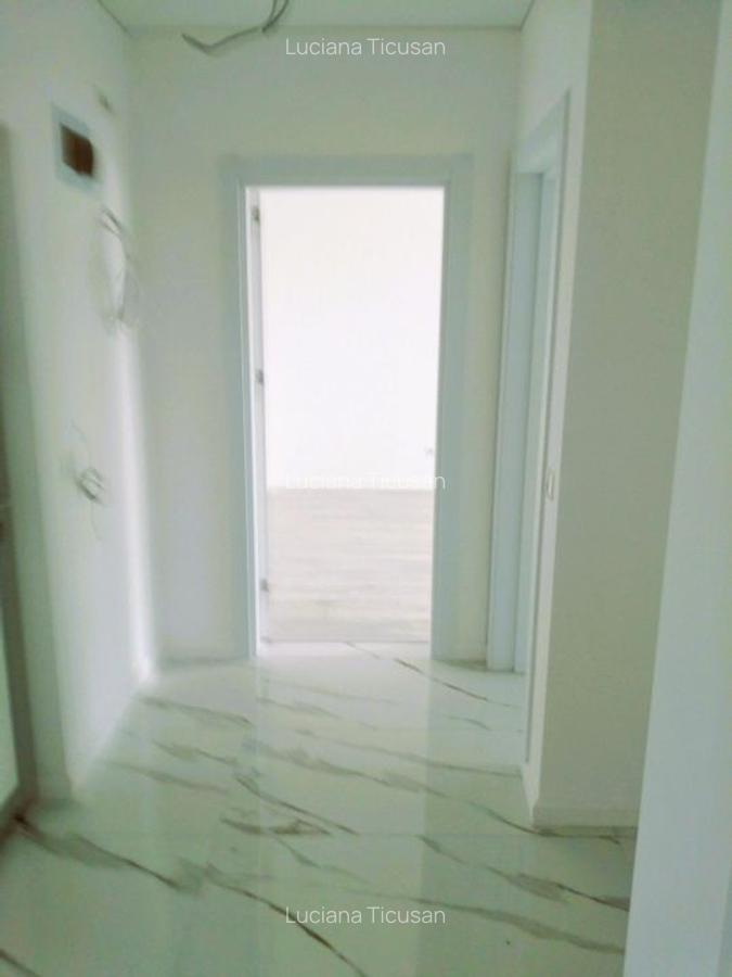 Apartament cu 2 camere decomandat în Apărătorii Patriei - 4