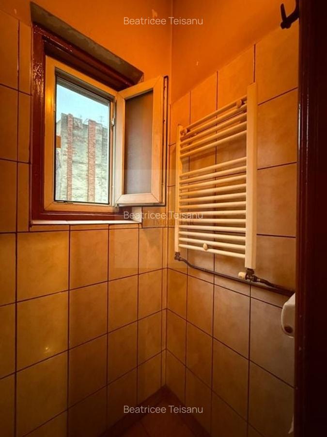 3 camere | Etaj 3/4 | Nemobilat | Universitate - Piata C. A . Rosetti - 9