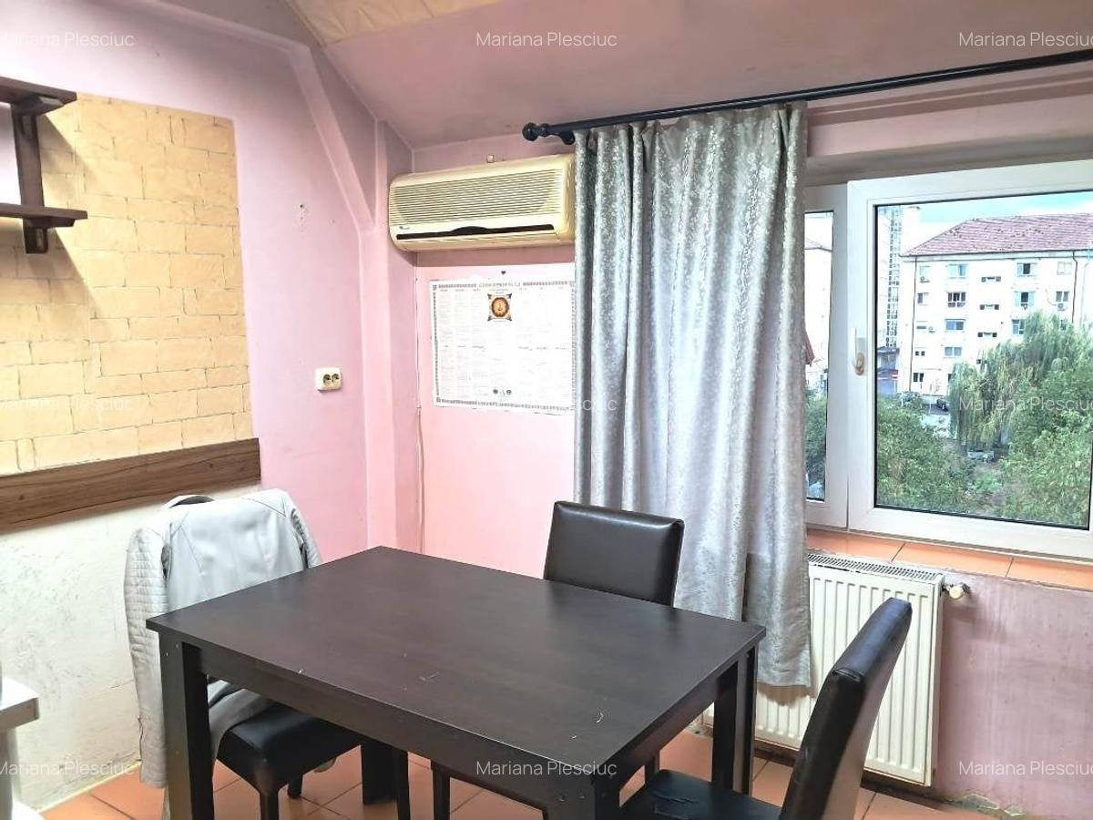Apartament cu 2 camere decomandat in Terezian - 8