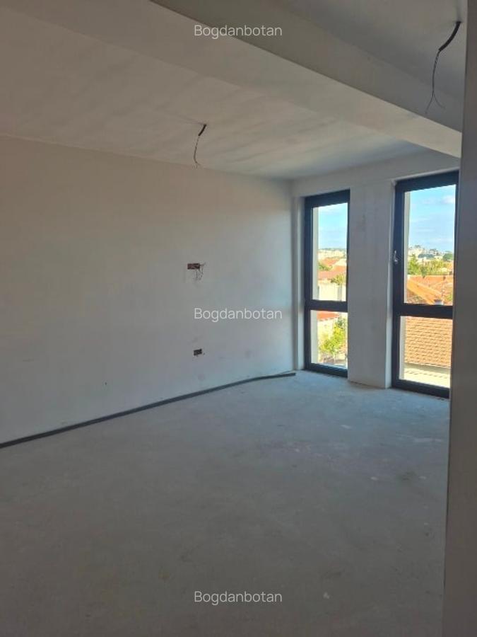 Apartament 3 camere, ultracentral, Oradea, strada Avram Iancu - 3