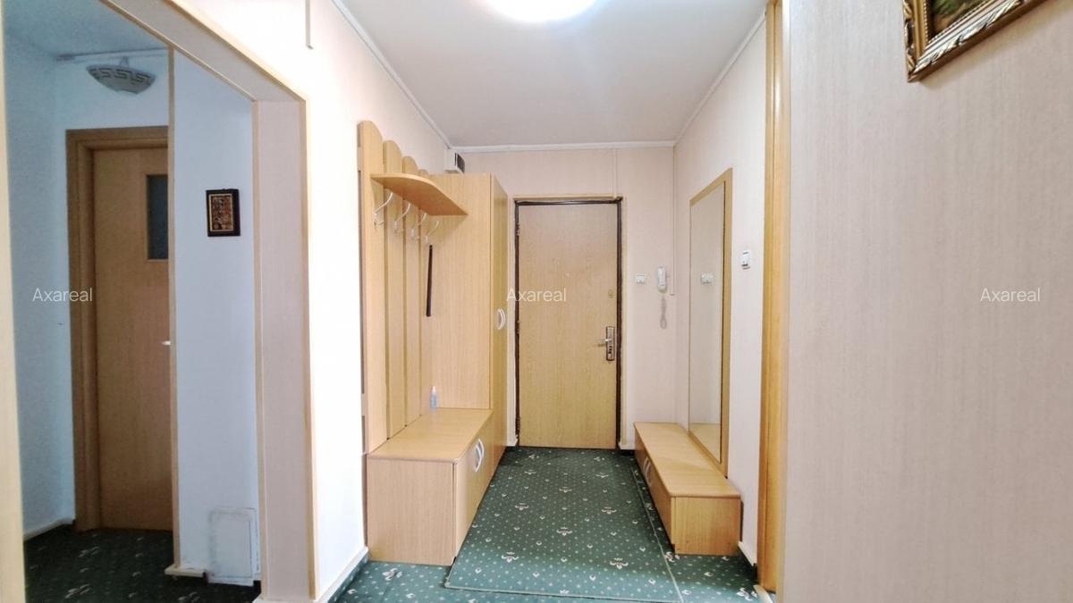 De vanzare I 3 camere Nerva Traian -Scoala 81 I - 8
