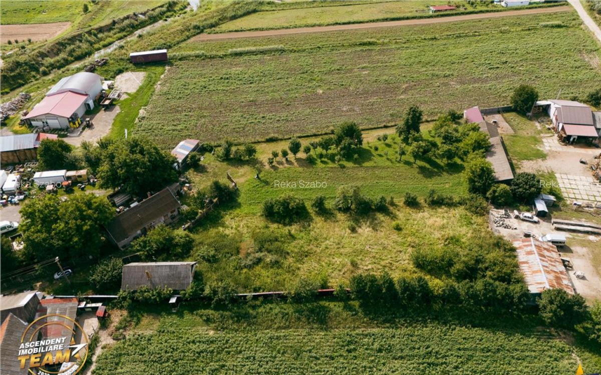 FILM! 2.200 mp, teren intravilan de in Targu-Secuiesc, Ruse - 17