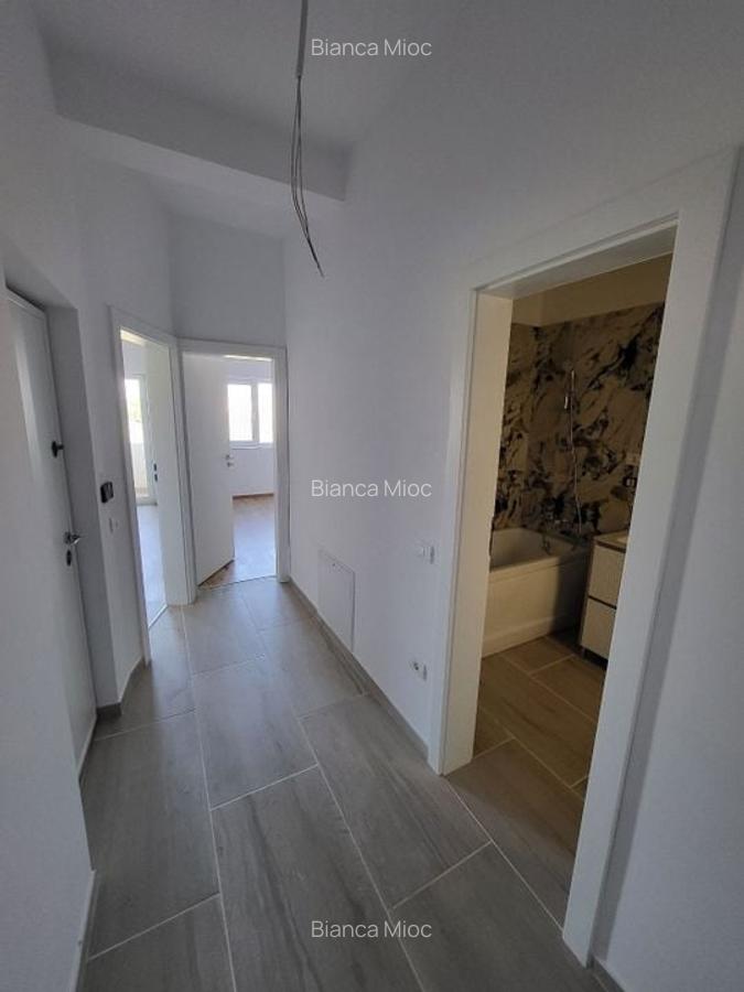 Apartament cu 2 camere decomandat în Girocului - 8
