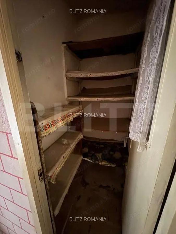 Apartament 2 camere, decomandat, etaj 2 (NECESITA RENOVARE) - 4