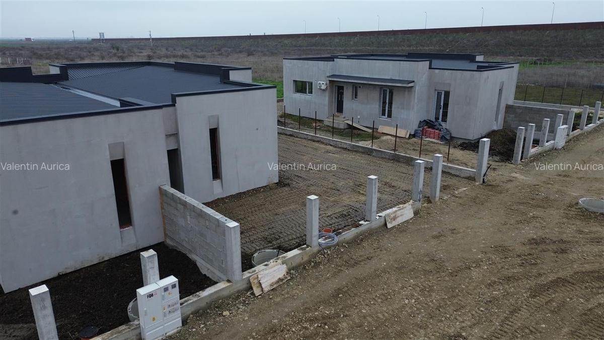 Casa individuala de vanzare - Cobalt Residence - Pret 89.900 E  + tva - 5