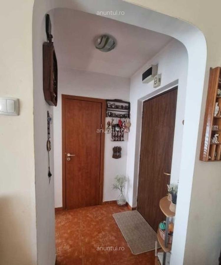 Vatra Luminoasa, et 5, Metroul Iancului - 6