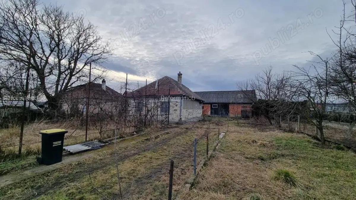 De vanzare casa in Bon?ida cu teren generos - 9
