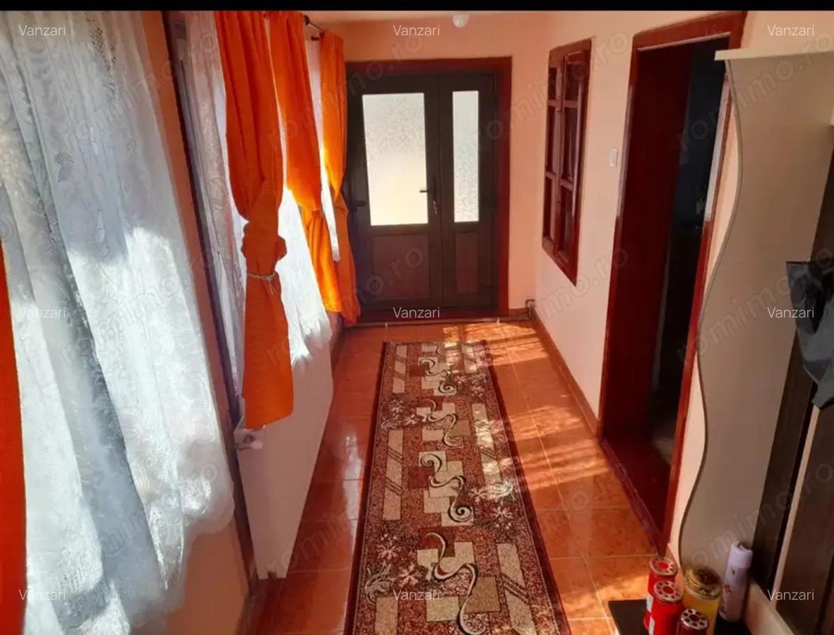 Vand casa in Manastirea Casin - 5