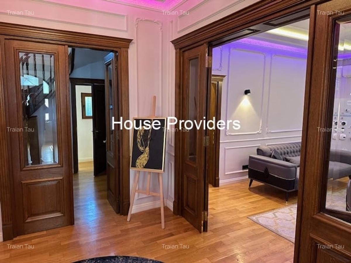 Ultracentral,vila deosebita - 8