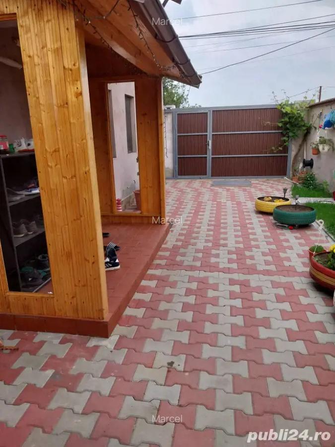Vand casa la curte - 4