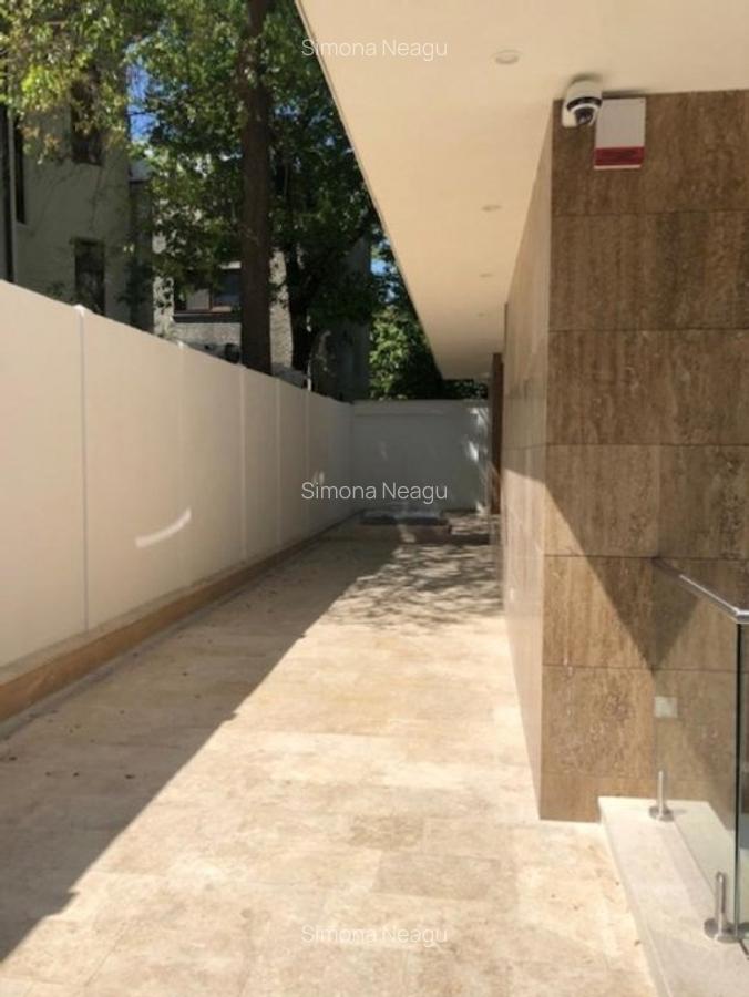 VILĂ MODERNĂ CU 8 CAMERE | ZONA DOROBANȚI - TVR | 300 MP UTILI | CURTE PRIVATĂ - 8