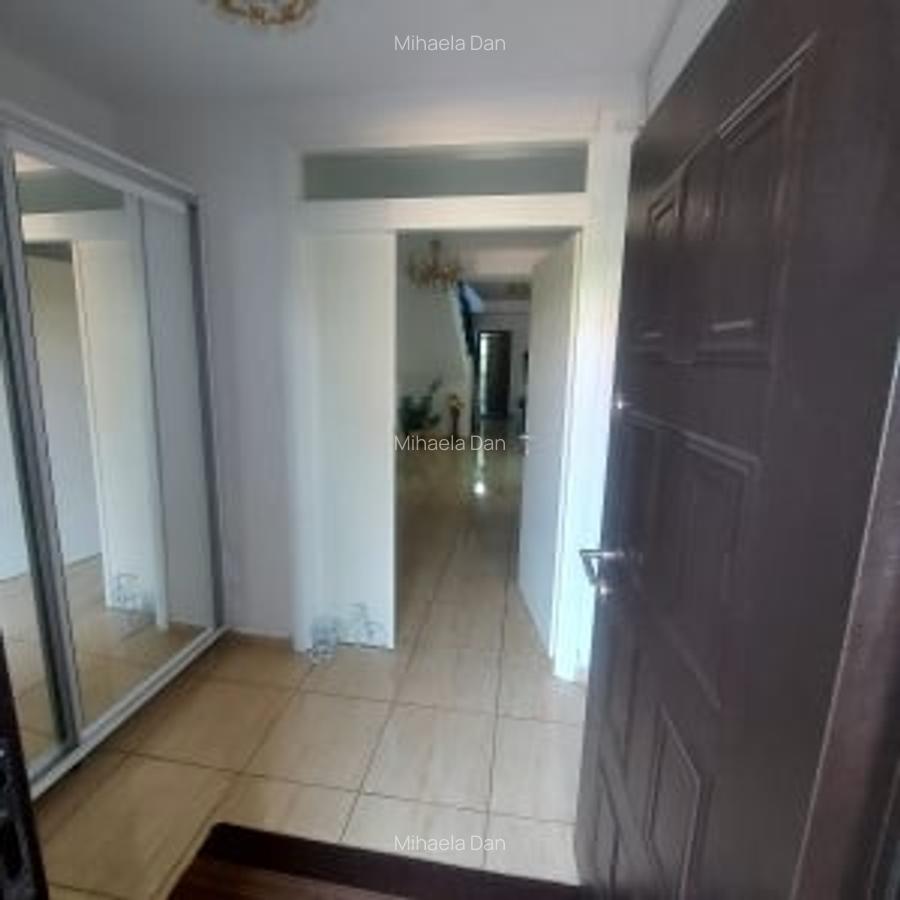 Casa individuala de vanzare- zona Fundeni - 11