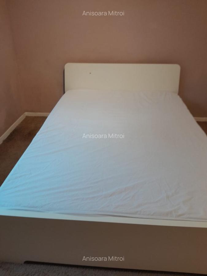 Închiriere Apartament 3 camere, decomandat, 76mp, etaj 1,bloc reabilitat - DIREC - 5 Închiriere Apartament 3 camere, decomandat, 76mp, etaj 1,bloc reabilitat - DIREC - 5