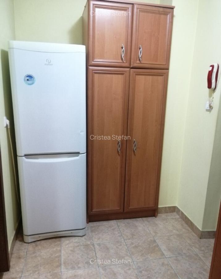 Garsoniera Gorjului - metrou - 5