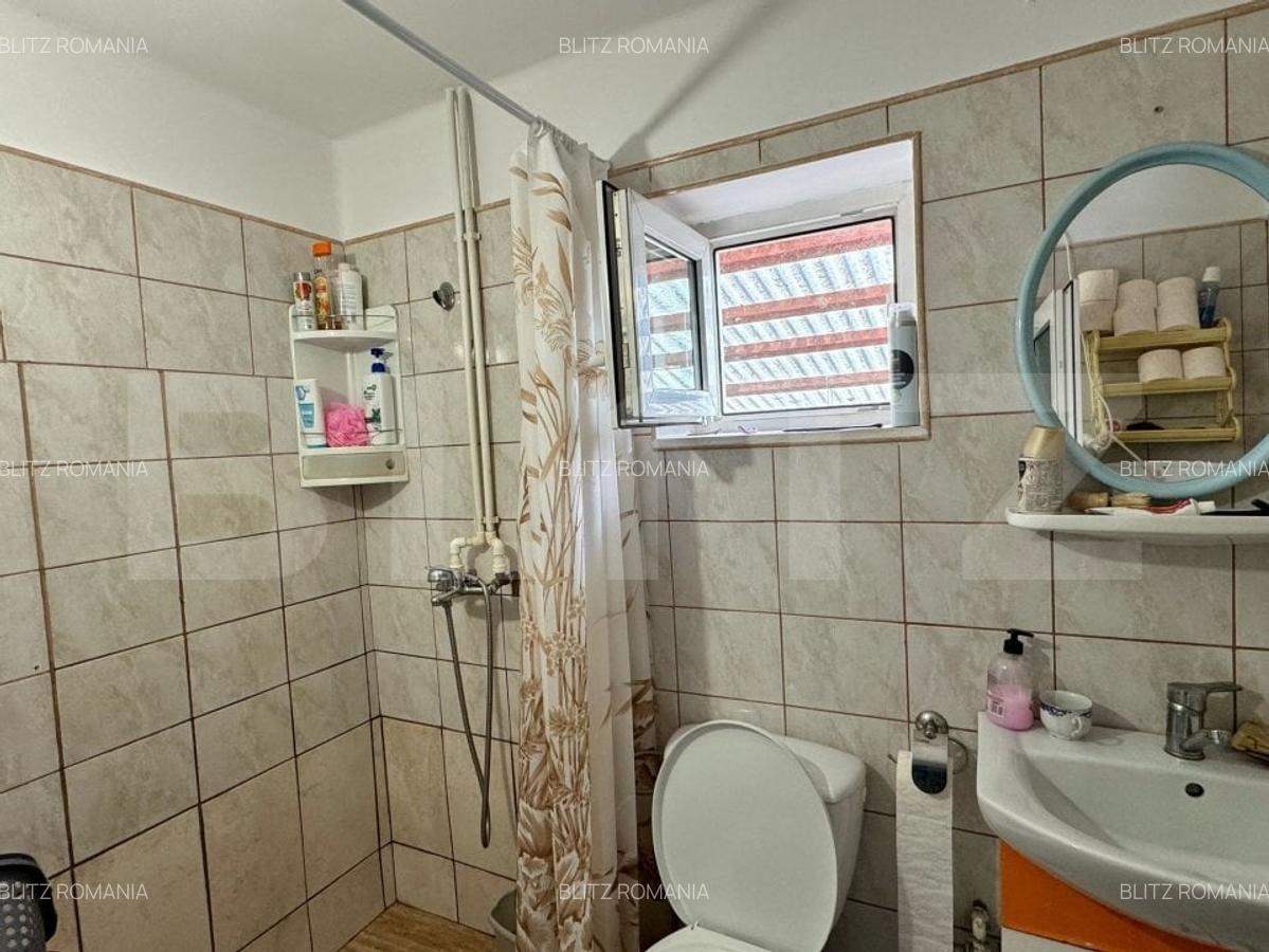 Casa de vanzare, cu 5 camere, 138 mp, zona Simeria - 8 Casa de vanzare, cu 5 camere, 138 mp, zona Simeria - 8