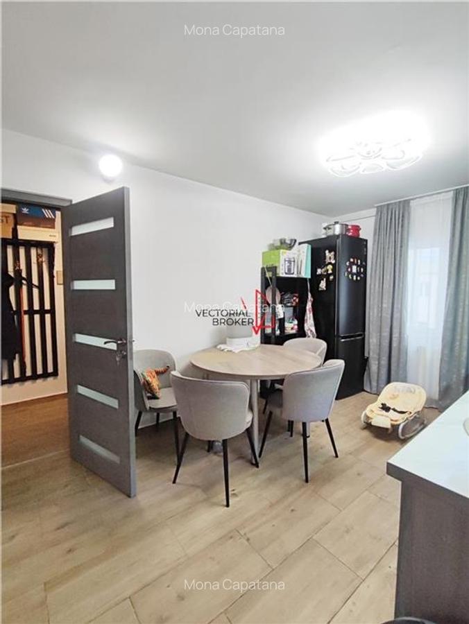 Apartament decomandat, hol H, 2 bai. 2 balcoane Colentina Maior V.Bacila - 12