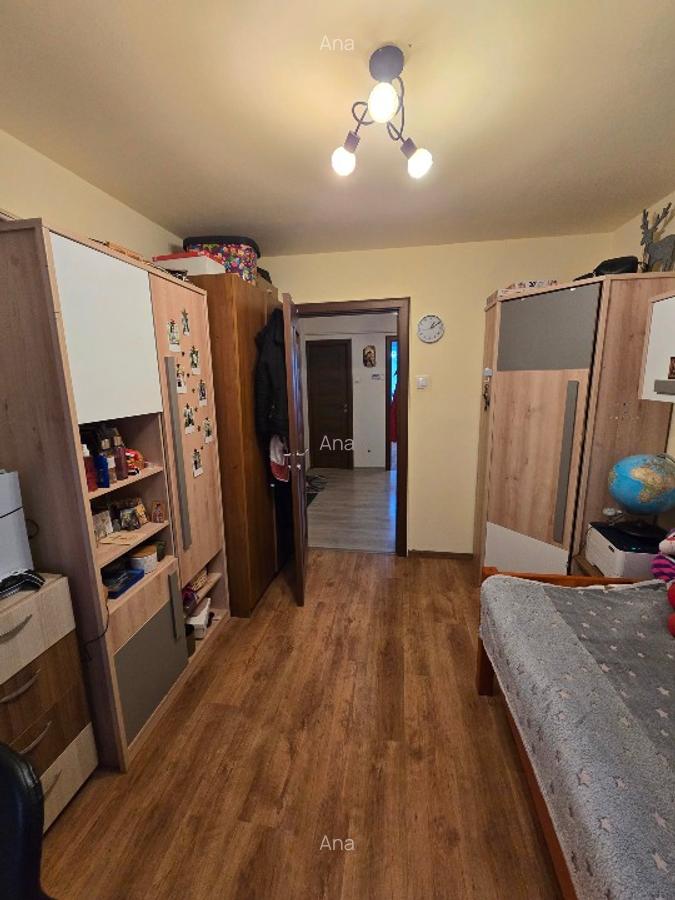 Pers fizică vând apartament cu 4 camere , Mănăștur Cluj-Napoca - 3