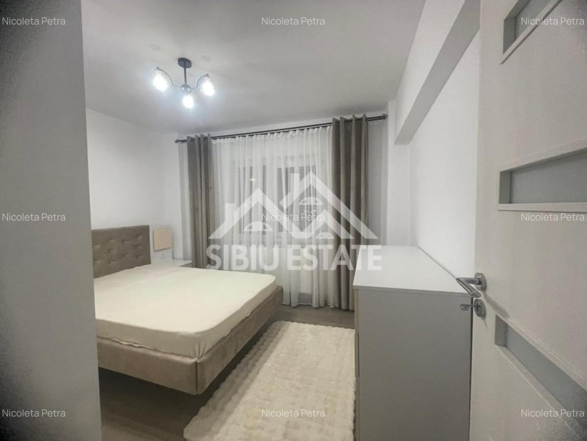 Apartament de vanzare cu 2 camere decomandat, etaj 2, pivnita- Cartierul Strand - 9