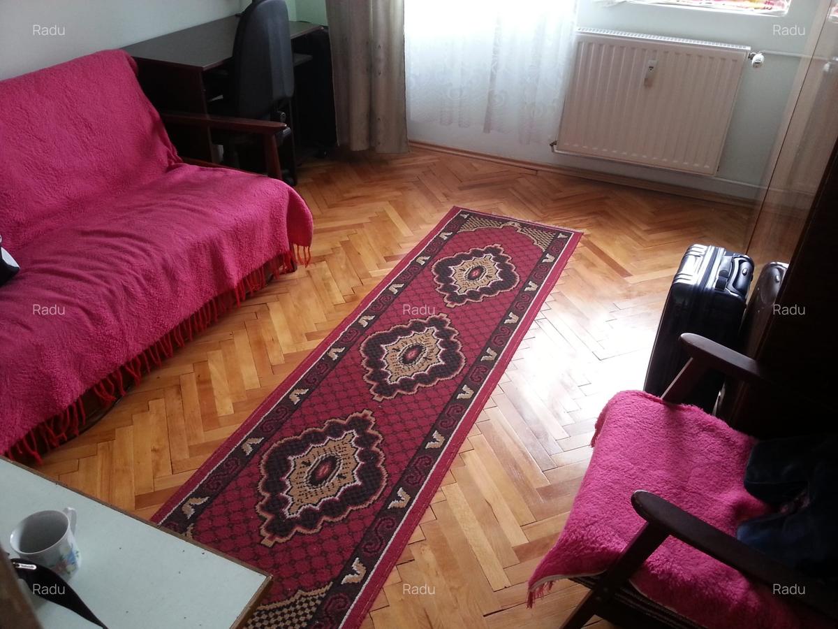 Apartament cu 3 camere semidecomandat în Nord - Spitalul Județean - 2
