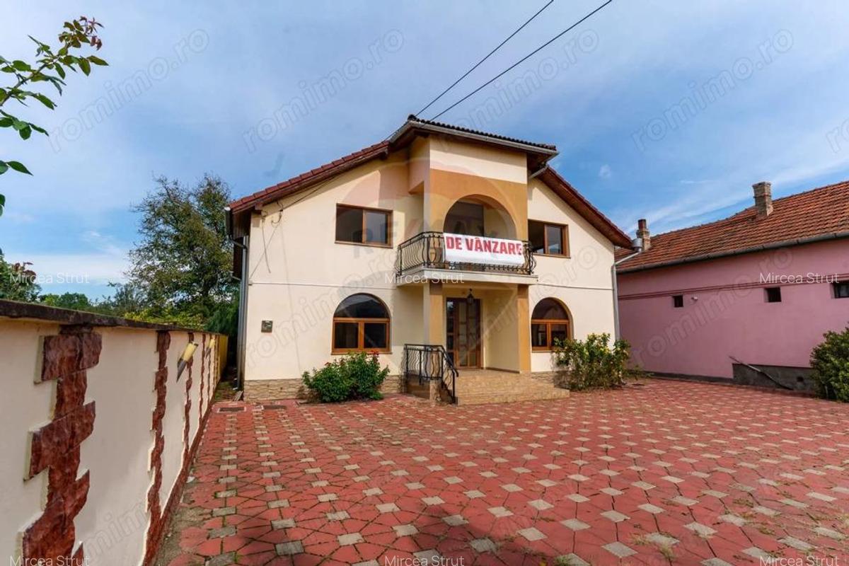 Vila /Pensiune 6 camere in Cristur, jud Hunedoara - 11