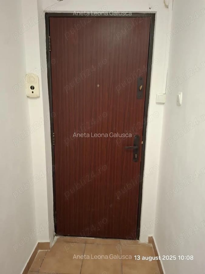 Apartament 2 camere, semidecomandat. 47m2, centrala gaze,parcare,zona centrala - 1