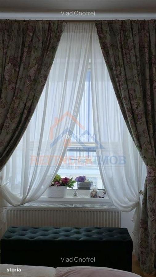 1 Camera, Dristor, 2012 - 6 1 Camera, Dristor, 2012 - 6