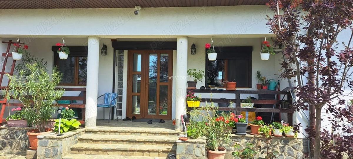 Particular vand casa Adunatii Copaceni - 1