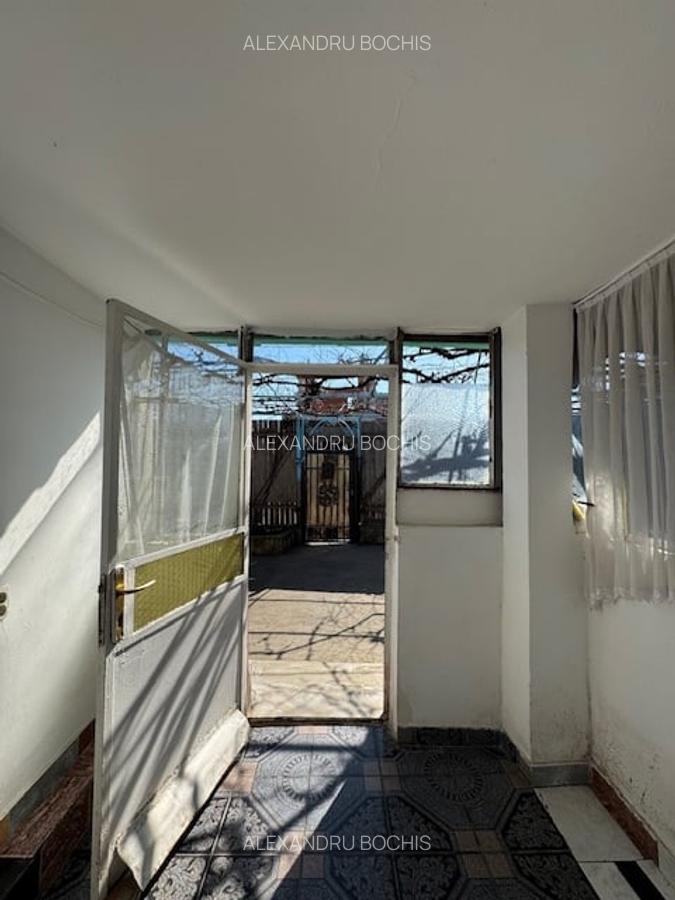 Casă cu 4 camere în Palazu Mare - 19