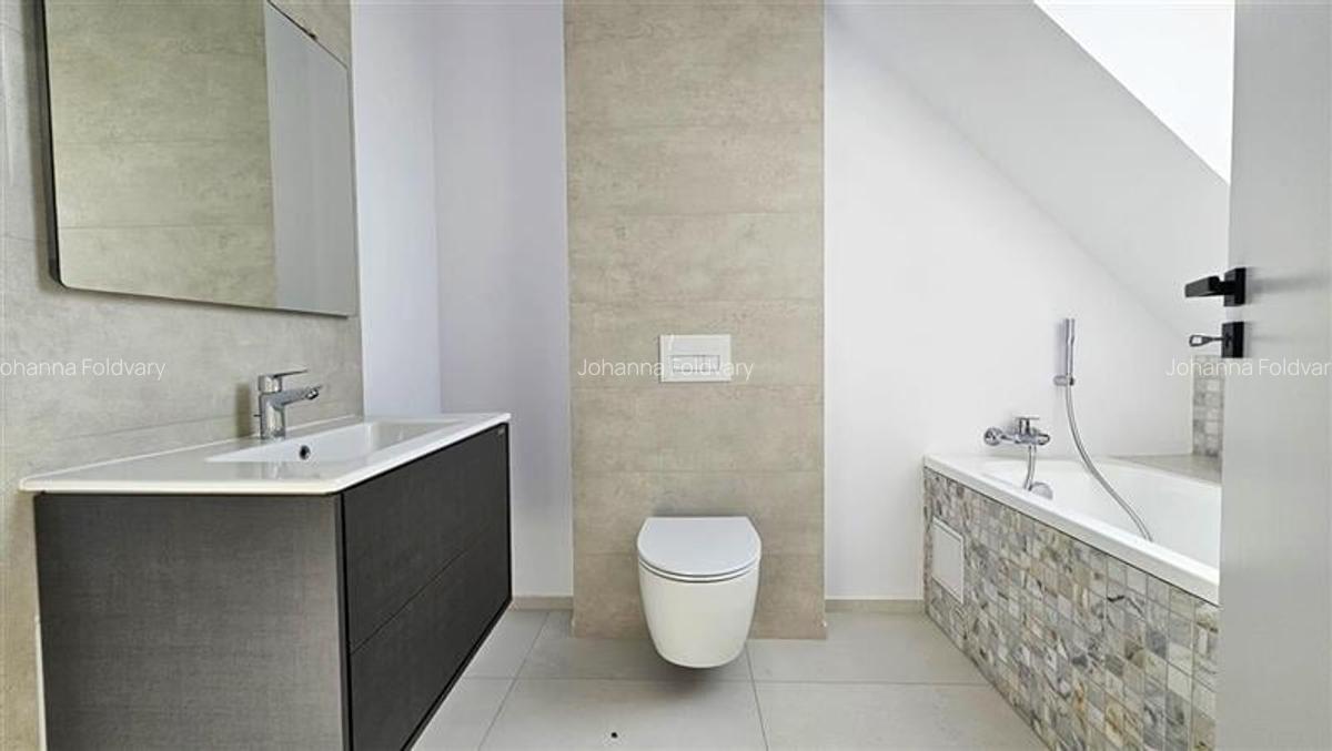 Casă cu 5 camere în Central - 17