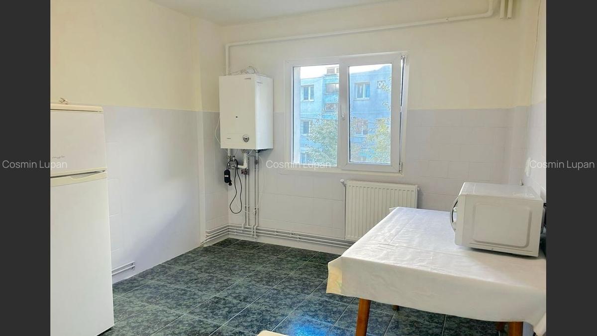 Apartament 3 camere, etaj 1, complet renovat, zonă excelentă - 18