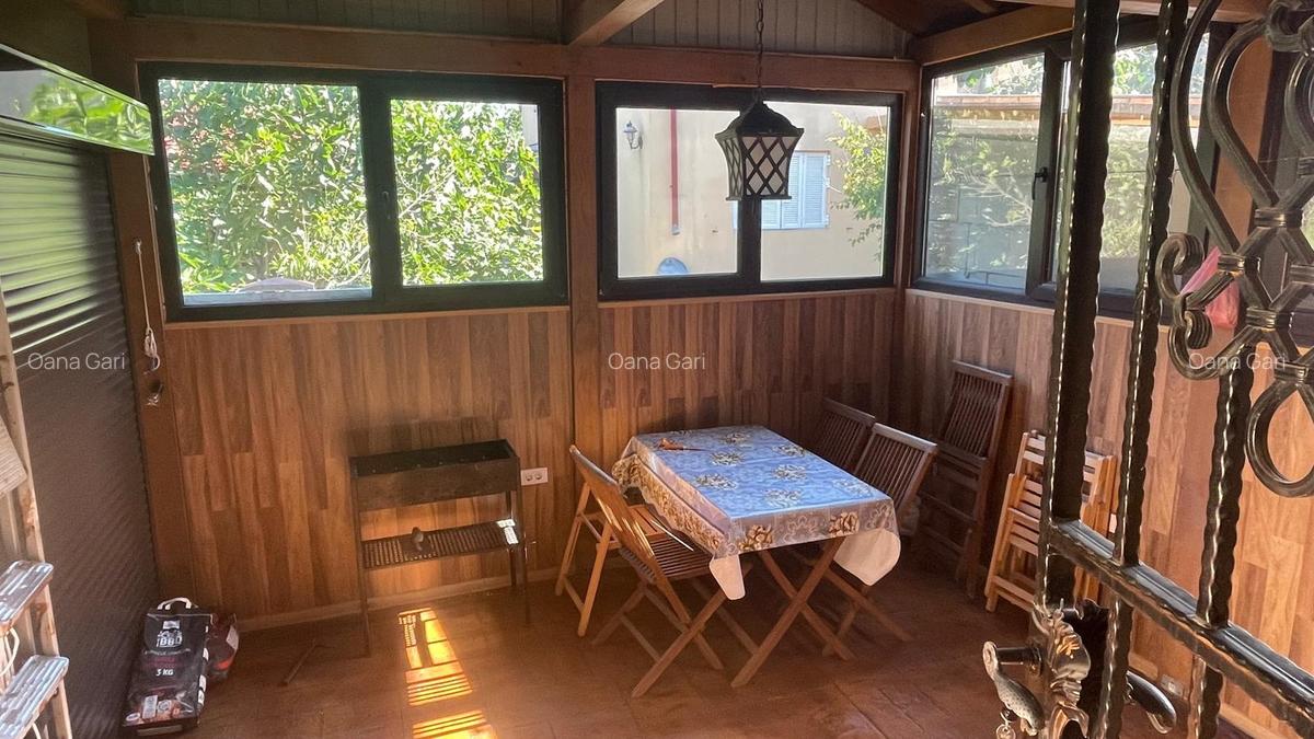 Casă cu 7 camere în Sud-Est - 18