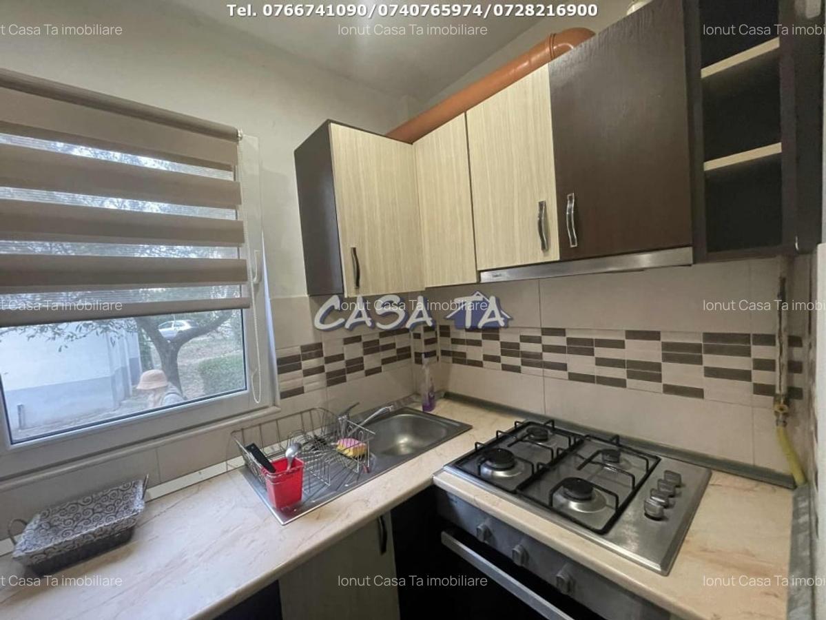 Apartament 3 Camere, Parter, Strada Castanilor - 17