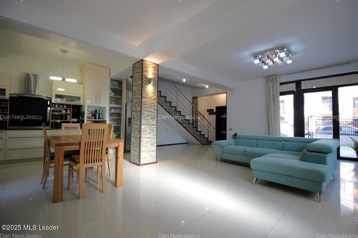 Popesti-Leordeni, Sf. Agnes, vila 2010, p+1+m, 216 mp, curte 138 mp! - 44