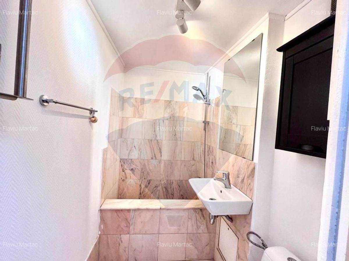 Apartament cu 2 camere de vanzare in Calea Victoriei nr 1 - 7