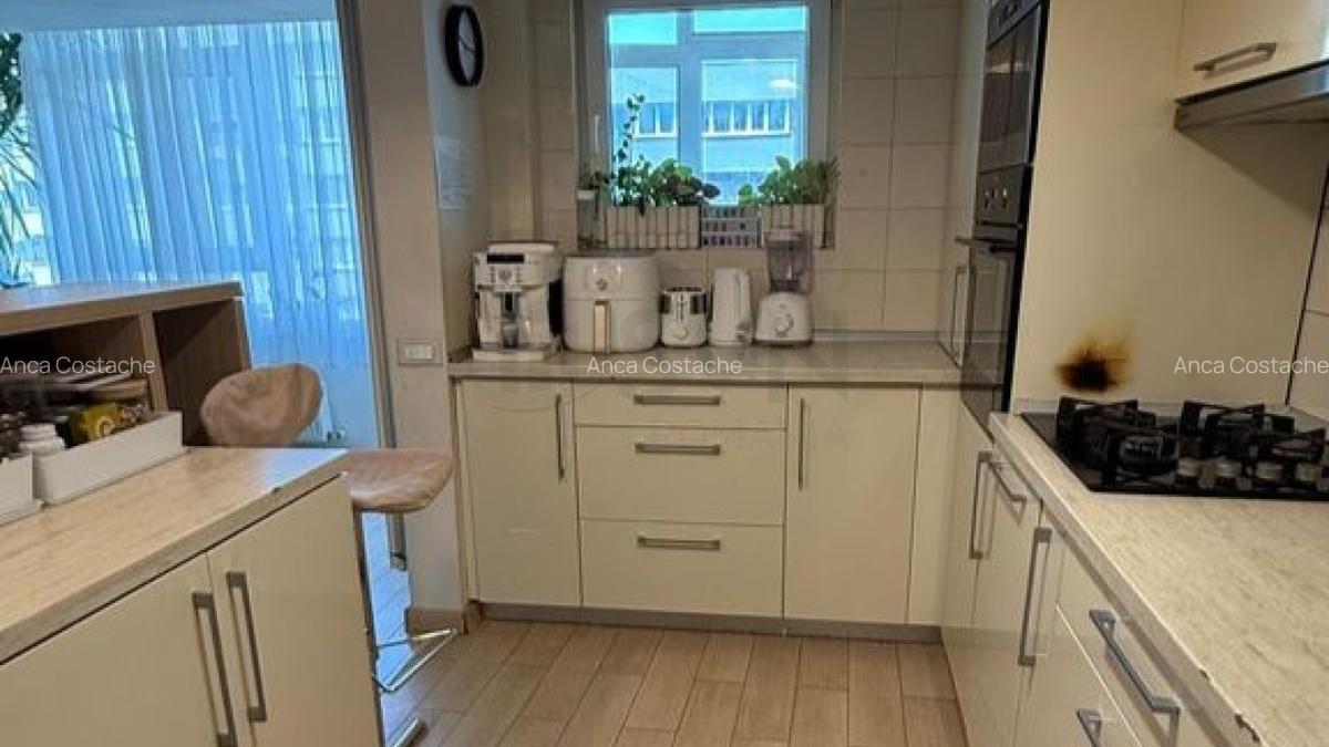 Apartament cu 3 camere decomandat în Calea Victoriei - 7