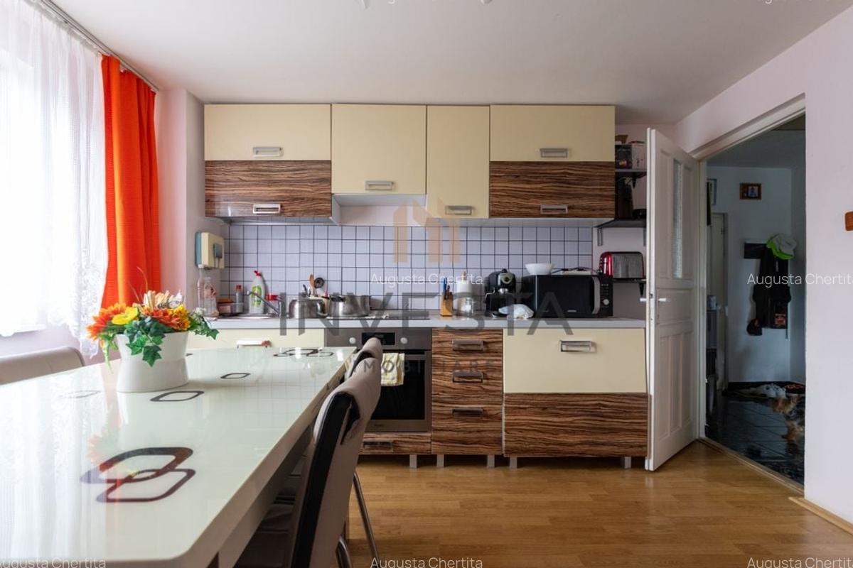 DE VANZARE CASA CU 4 CAMERE BUNA ZIUA - 2 DE VANZARE CASA CU 4 CAMERE BUNA ZIUA - 2