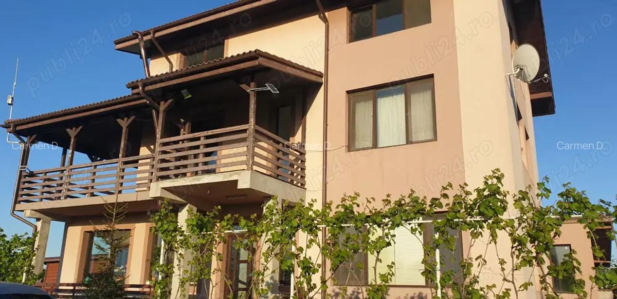 Casa pe malul lacului - 8