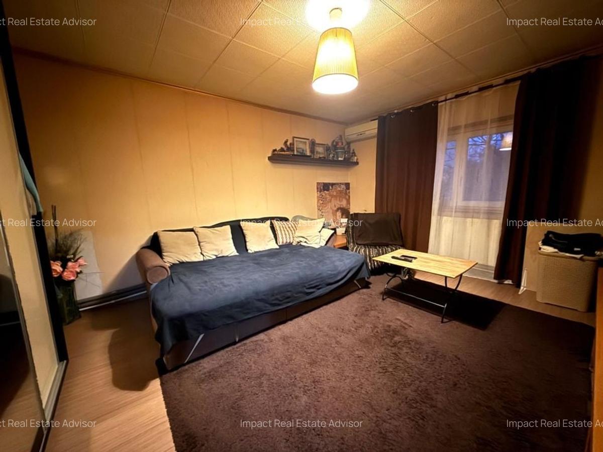 APARTAMENT 3 CAMERE ZONA NERVA TRAIAN - 2