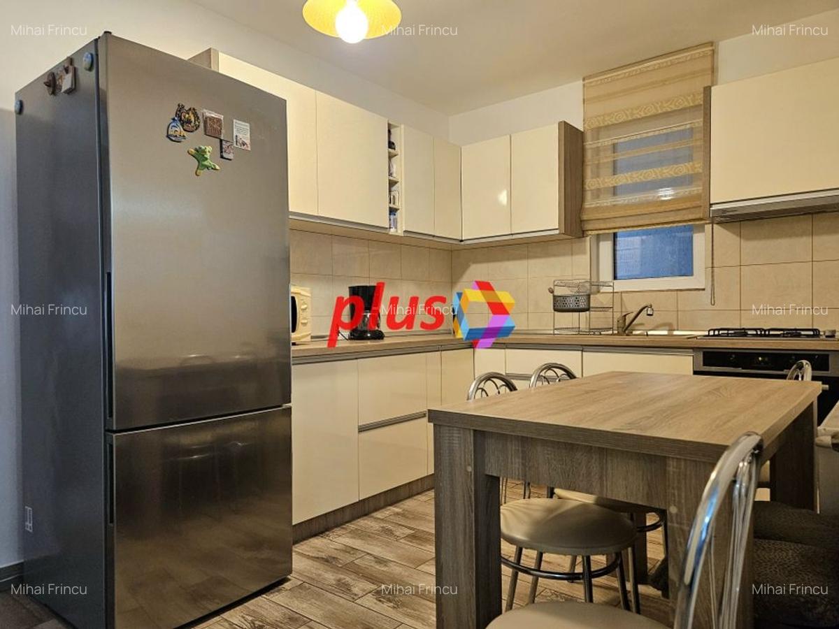 Oportunitate - Apartament cu trei camere in vila, zona Tractorul 70 mp - 13