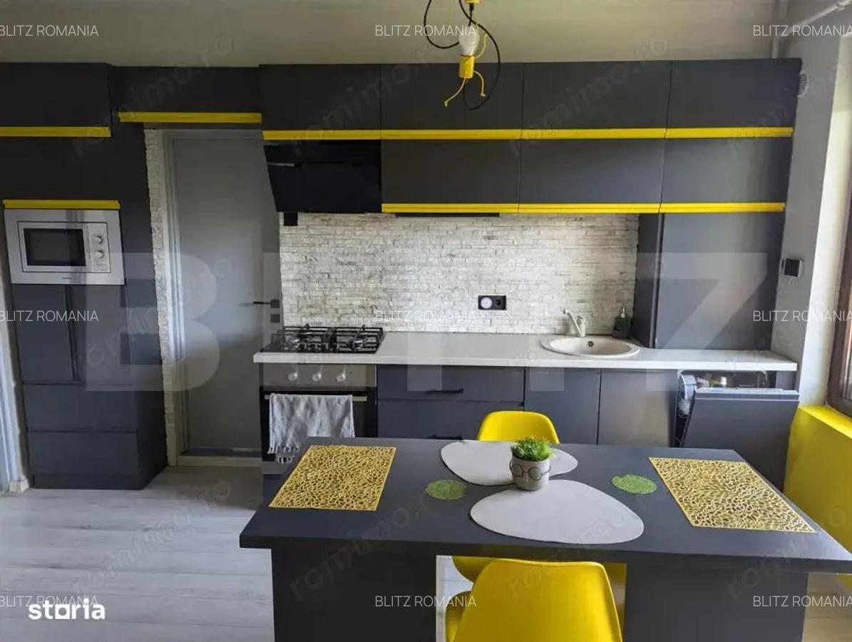 Apartament de vanzare, cu 3 camere, 53 mp, 2 parcari, boxa, zona Borhanci ! - 1