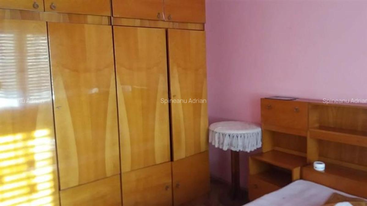 2 cam decomandat  Circumvalatiunii-Mall centrala proprie - 4 2 cam decomandat  Circumvalatiunii-Mall centrala proprie - 4