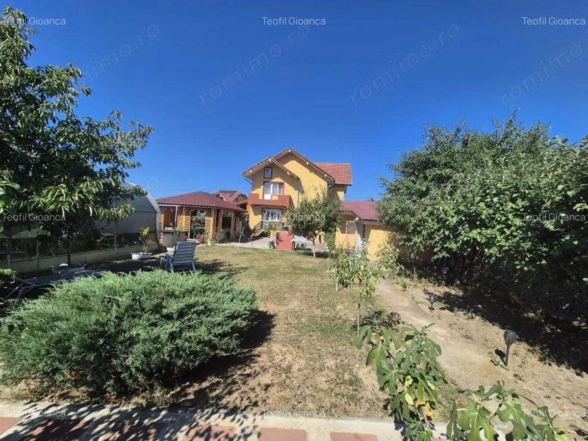 Vanzare casa P+1 cu teren de 769 mp ?i facilita?i complete, str. ?i?e?ti - 10
