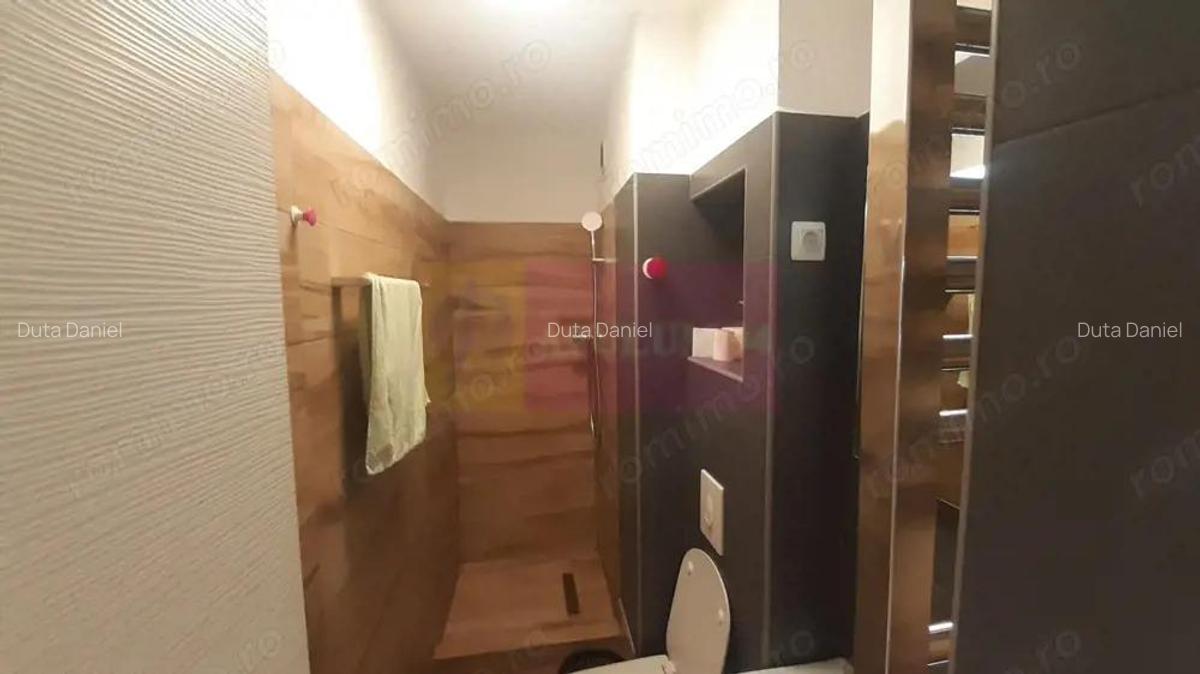 Apartament Ultracentral Pia?a Romana Etajul 1 - 15
