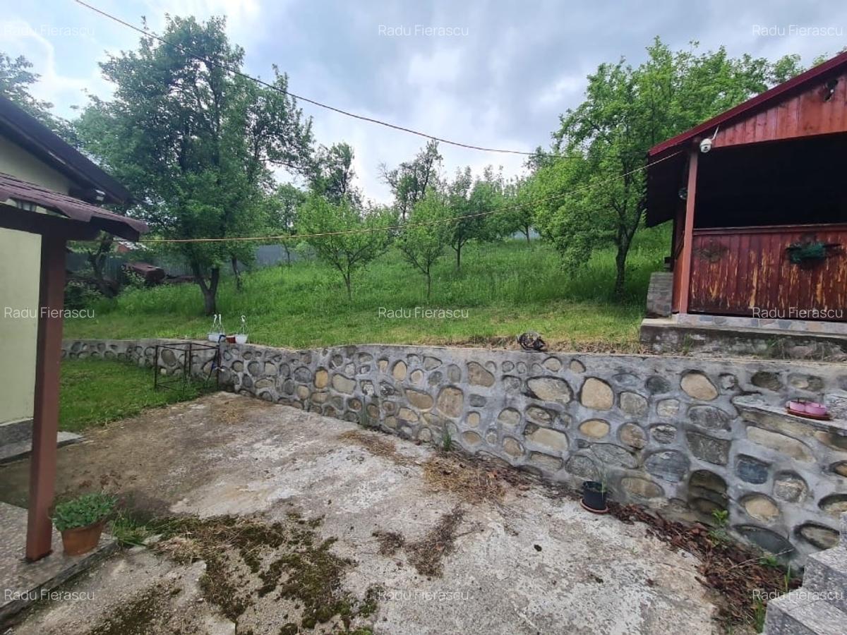 Casă + Anexă pe teren de 1.200 m² în Berislăvești, județul Vâlcea - 6