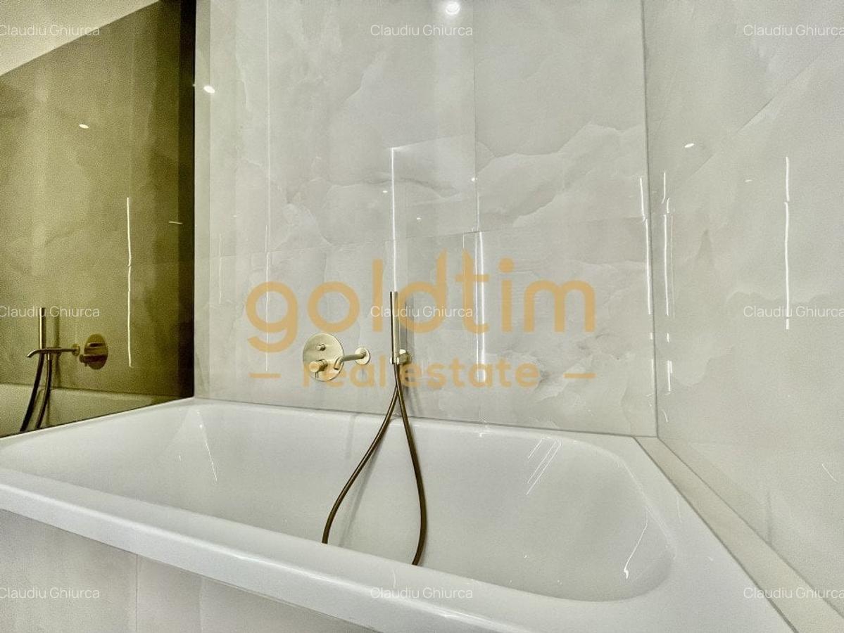 NOU/ SUPERB/CORTINA NORTH - 7